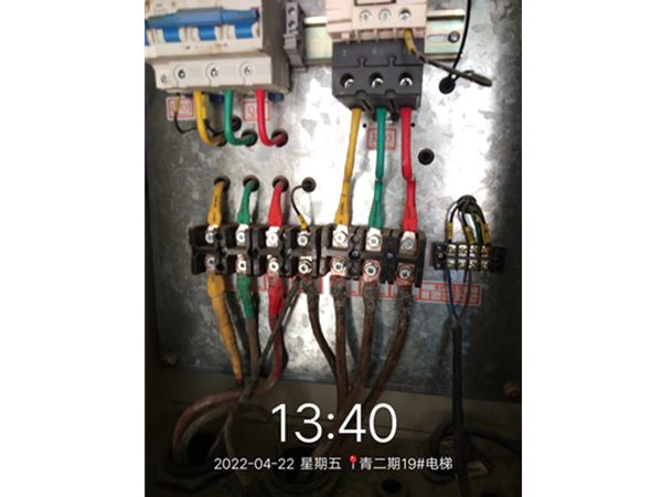 岳麓青城二期項目--塔吊、電梯月檢